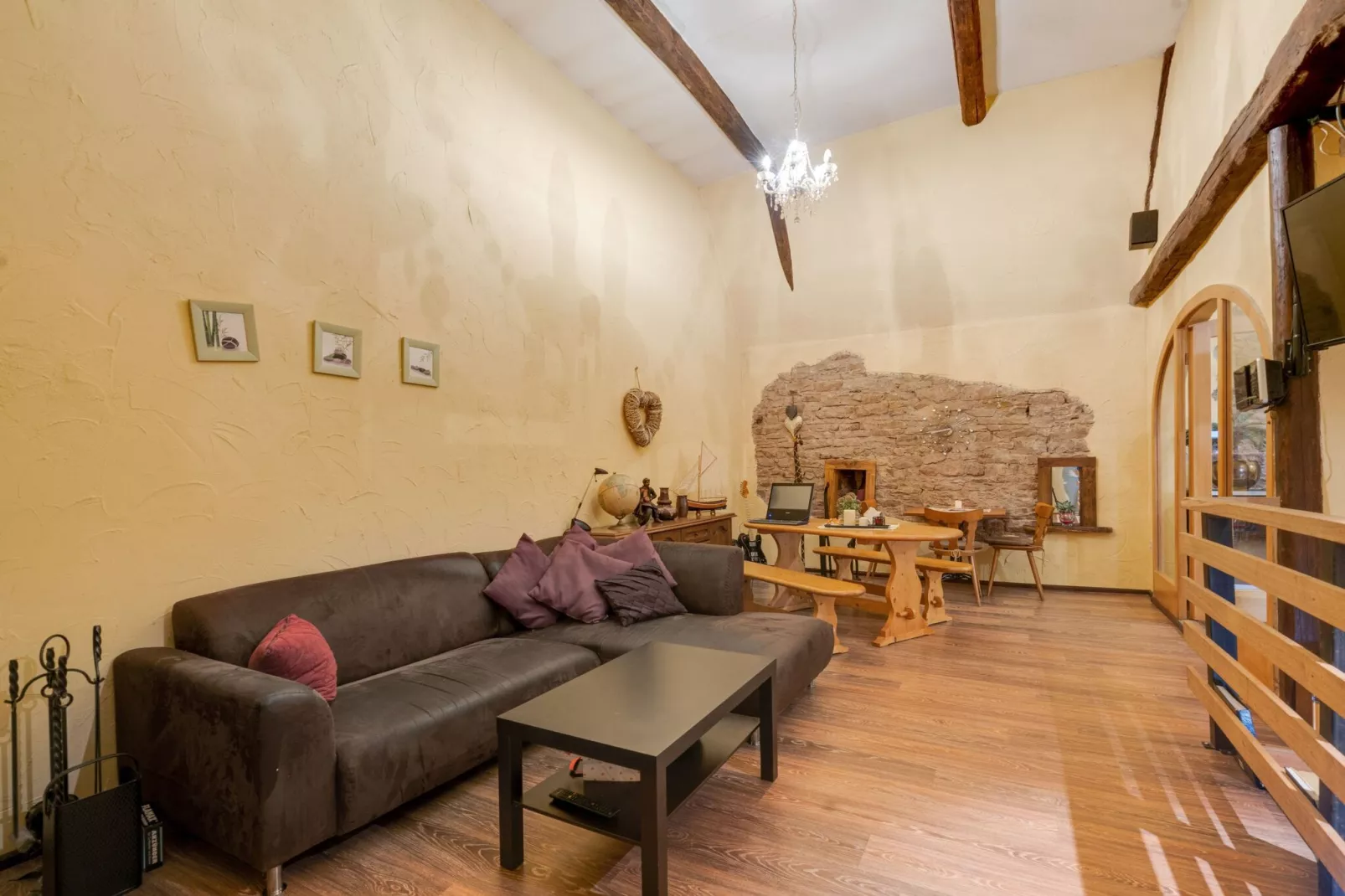 Enjoy III-Living room