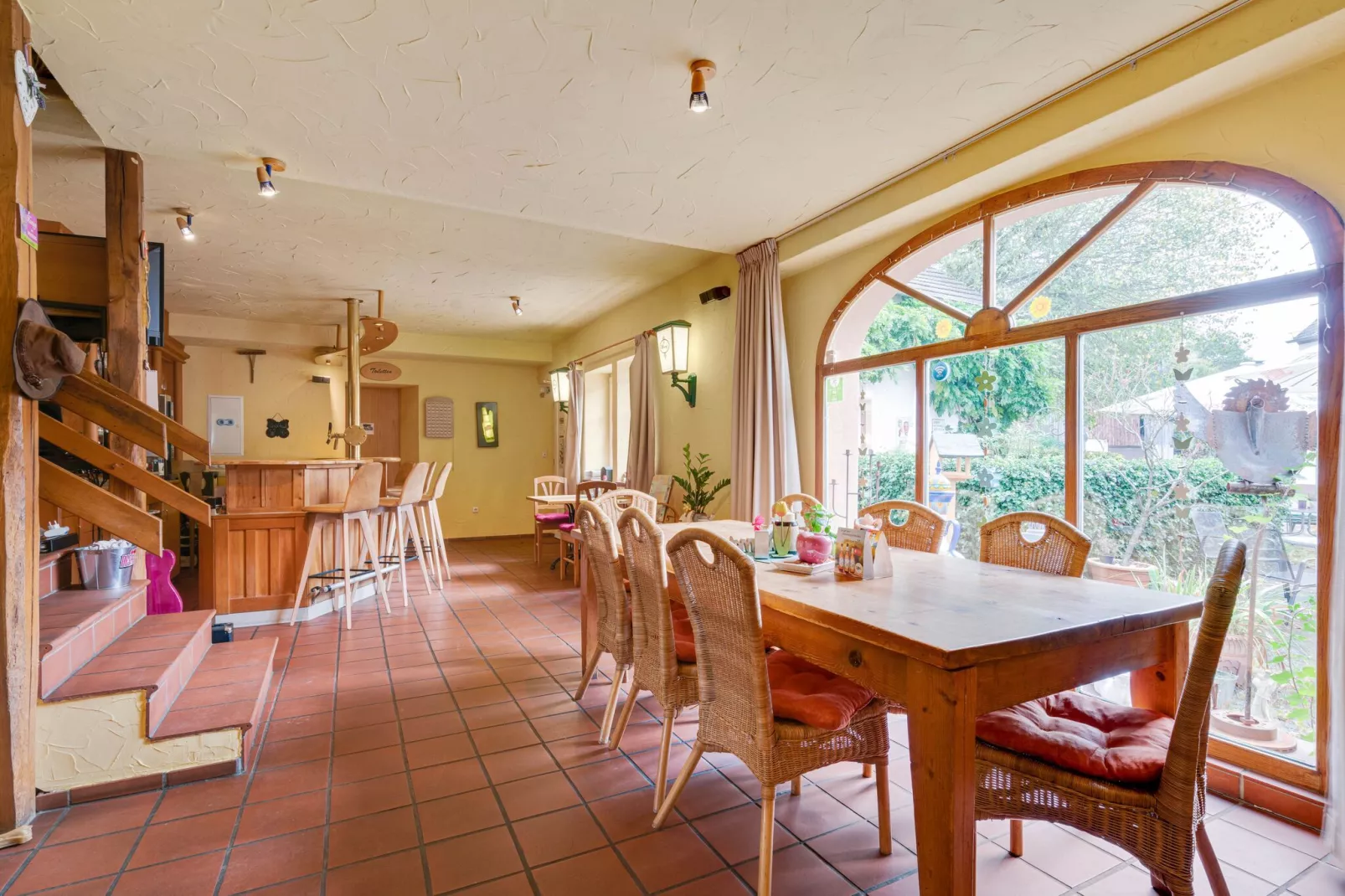 Enjoy III-Dining room