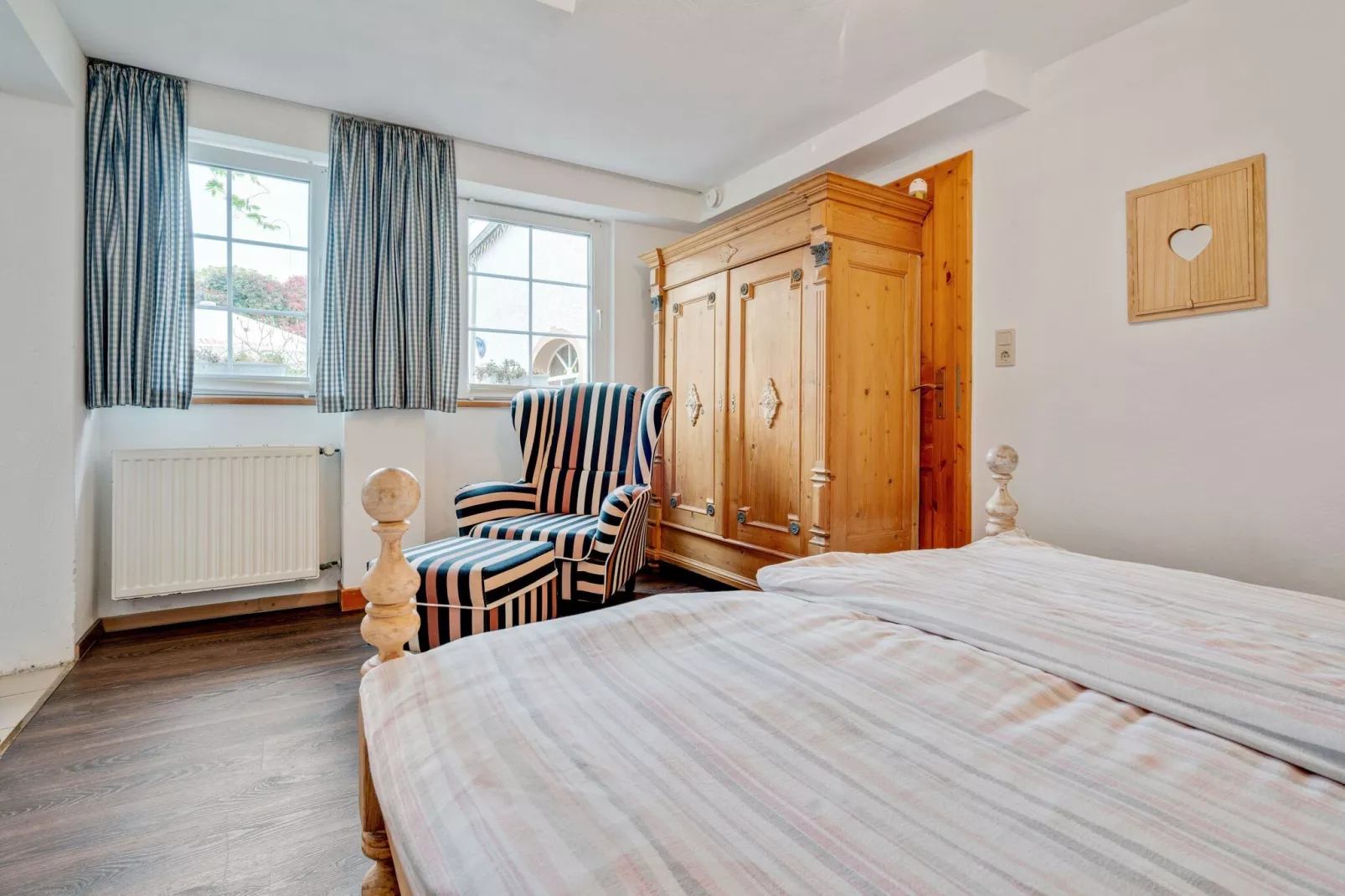 Enjoy III-Bedroom
