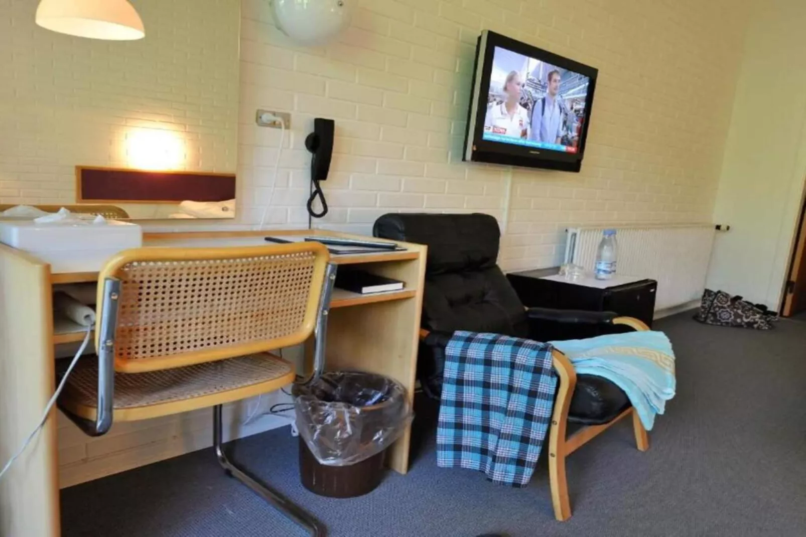 Holiday home with local attractions-Indoor