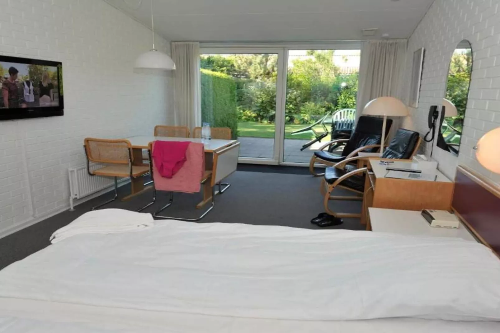 Holiday home with local attractions-Indoor