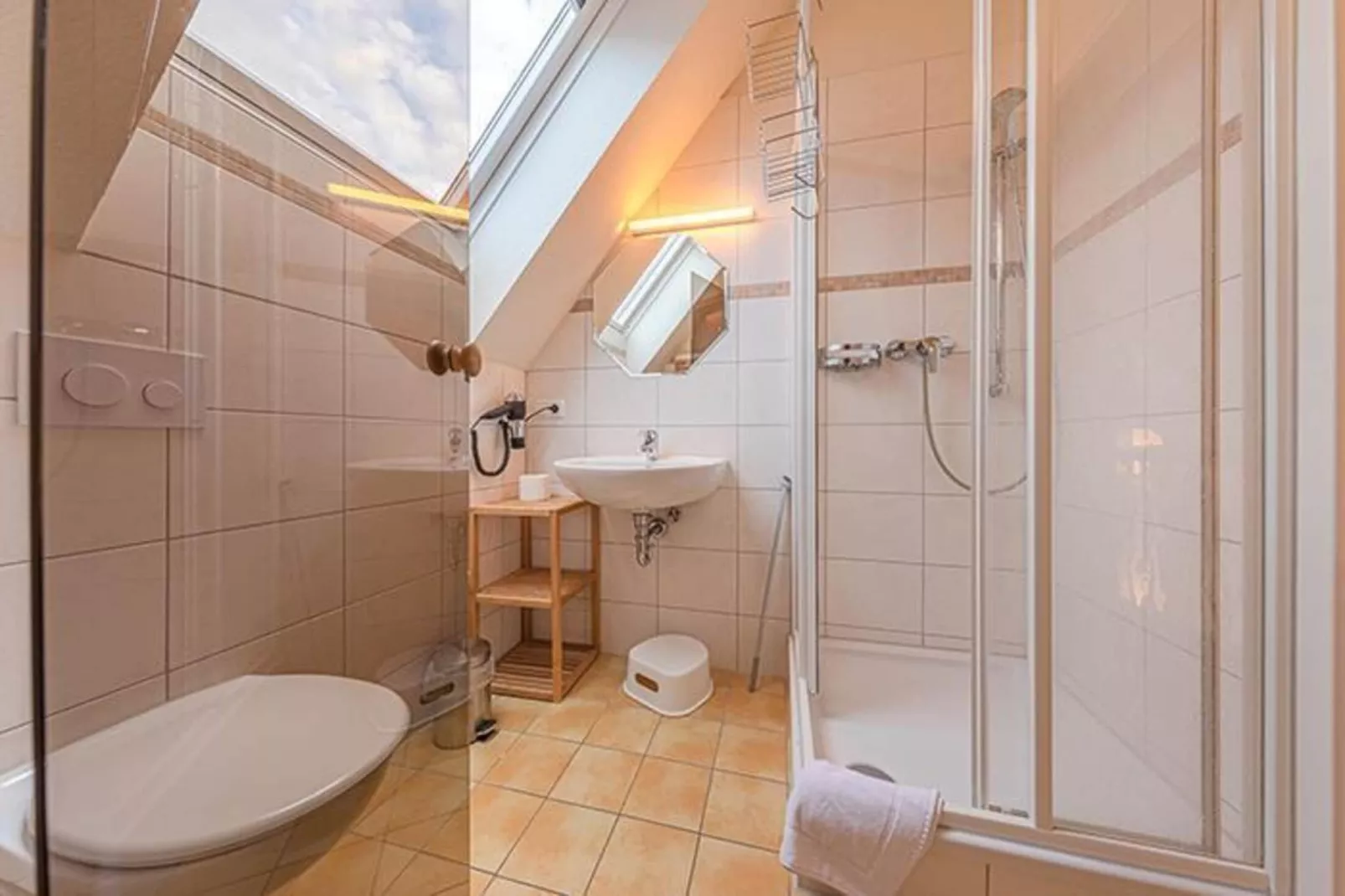 Kapitänsdeck 6 Pers 435-Bathroom