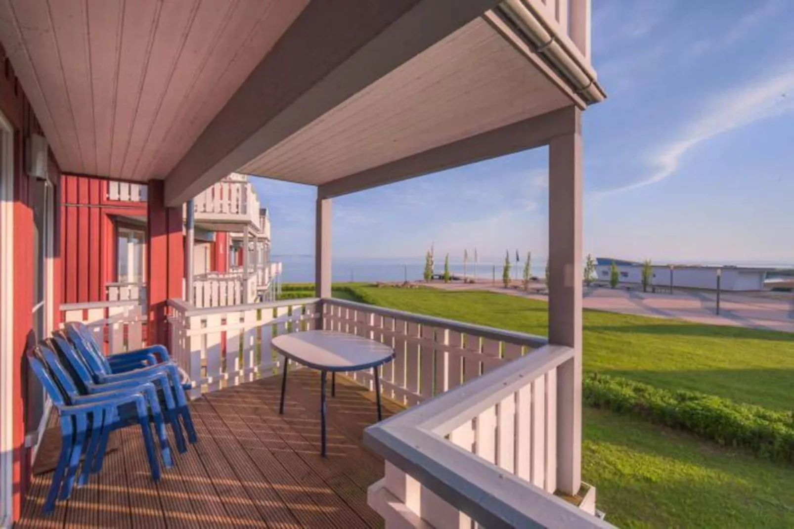 Mitteldeck 423-Terrace balcony