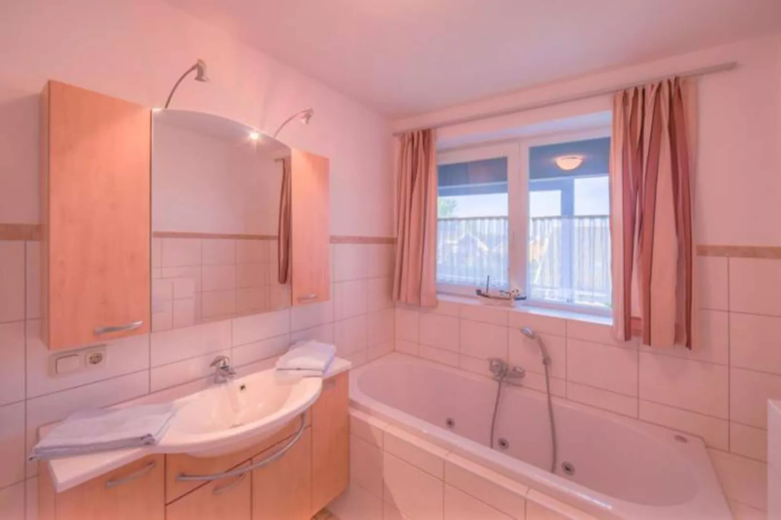 Mitteldeck 424-Bathroom