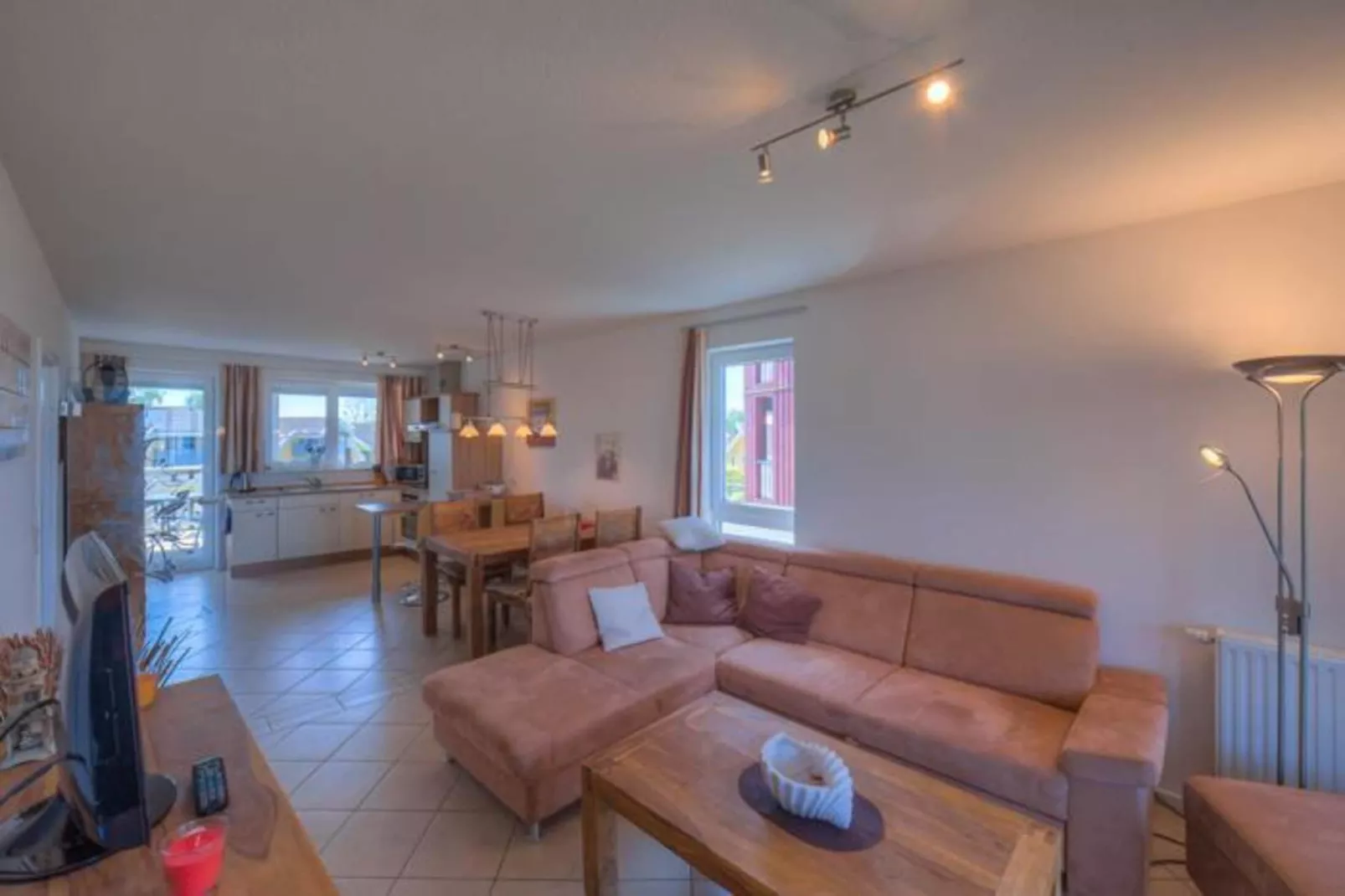 Mitteldeck 433-Living room