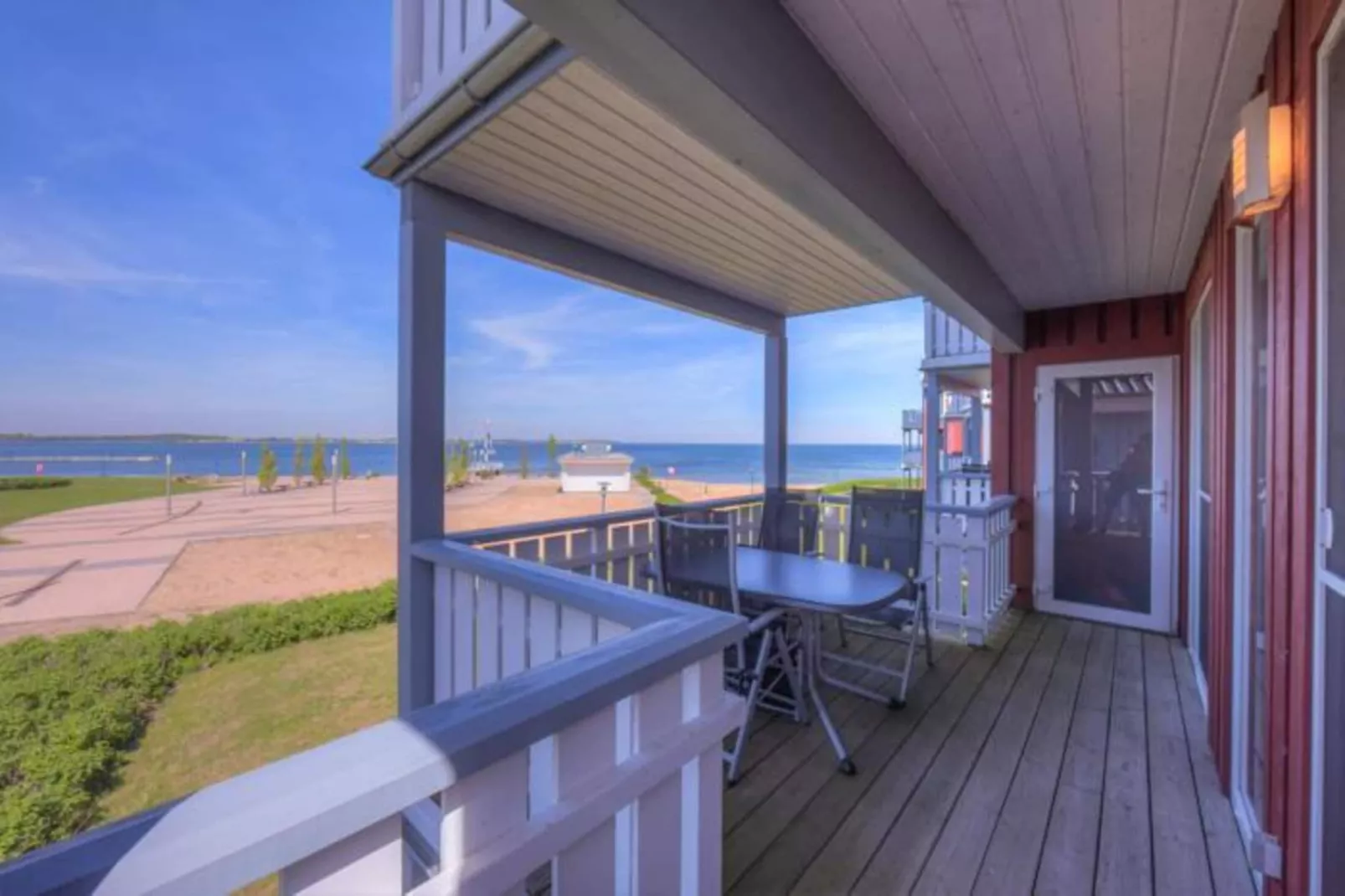 Mitteldeck 463-Terrace balcony
