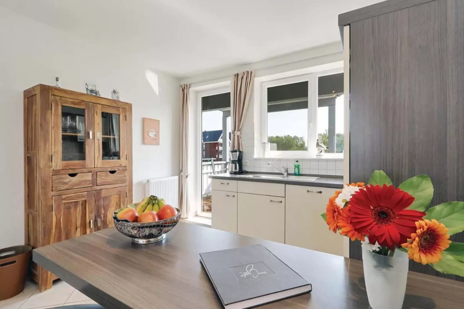 Mitteldeck 473-Kitchen