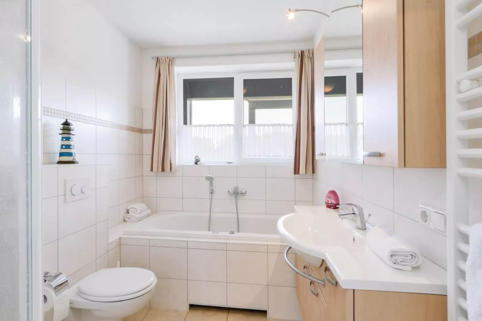 Mitteldeck 473-Bathroom