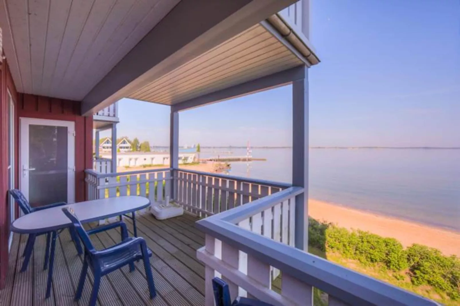 Mitteldeck 494-Terrace balcony