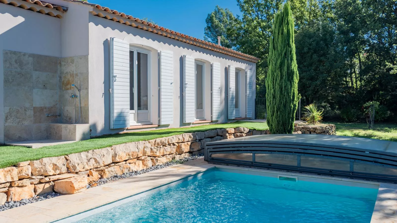Plein Sud-Exterior summer