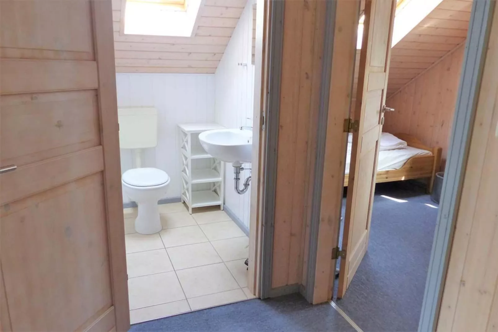 Ferienhaus Seeschwalbe-Classic 90 qm 97-Bathroom