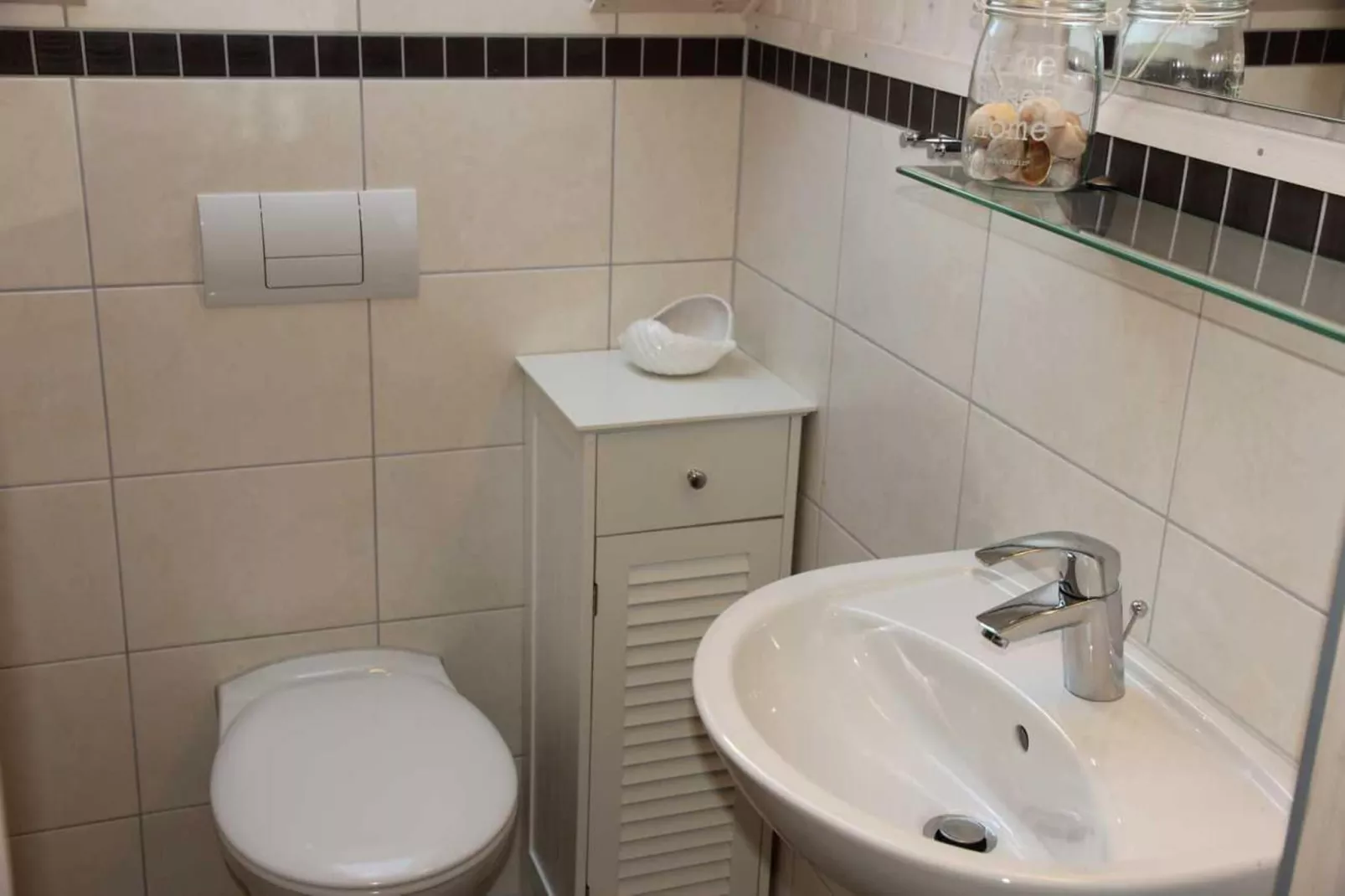 Ferienhaus Seeschwalbe-Classic 90 qm 72a-Badezimmer