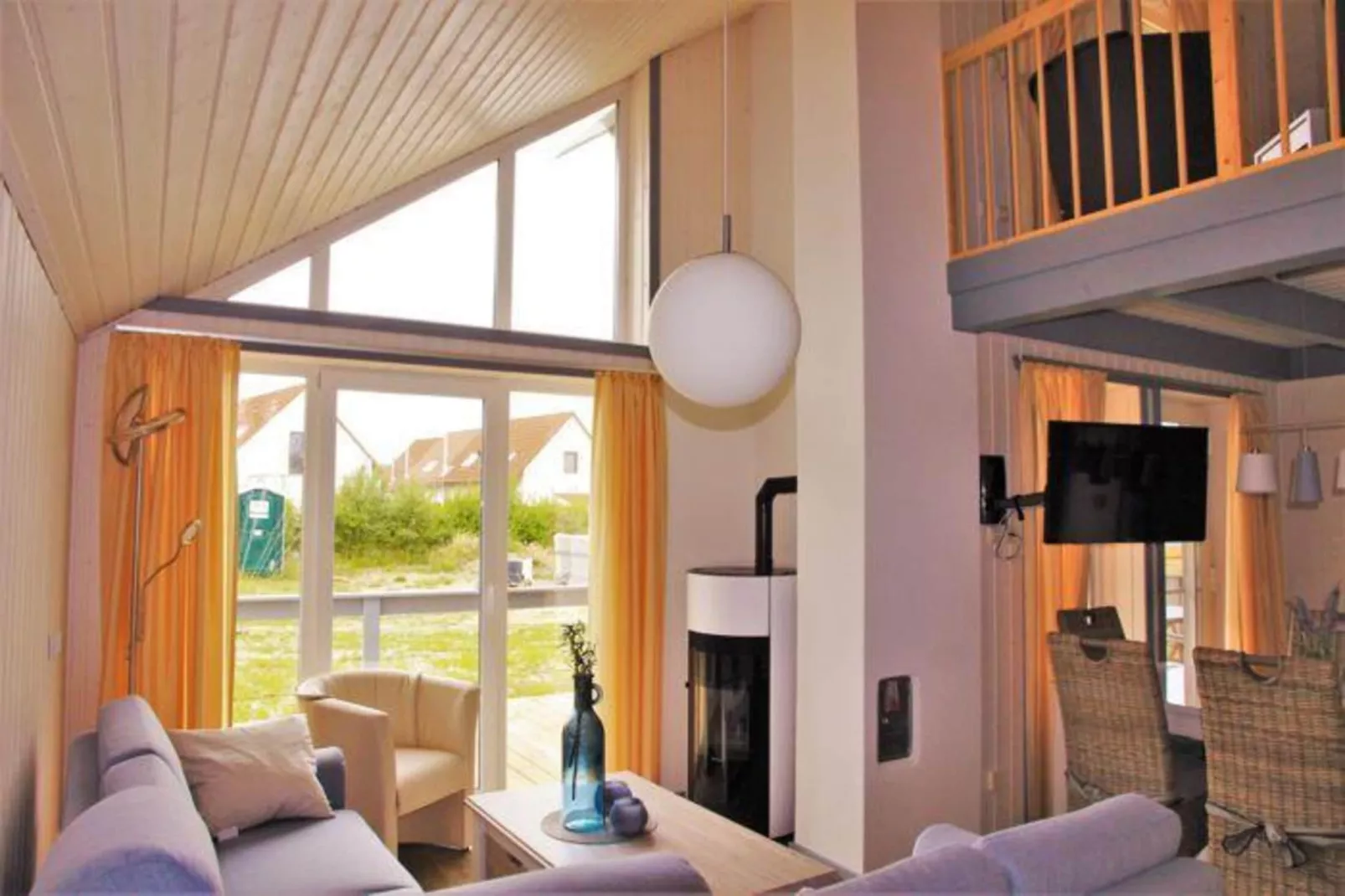 Ferienhaus Seeschwalbe-Classic 90 qm 75a-Living room