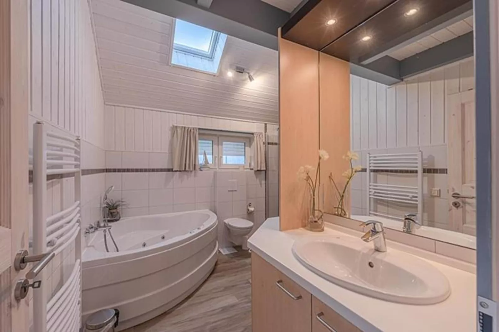 Ferienhaus Seeschwalbe-Classic 90 qm 79-Bathroom
