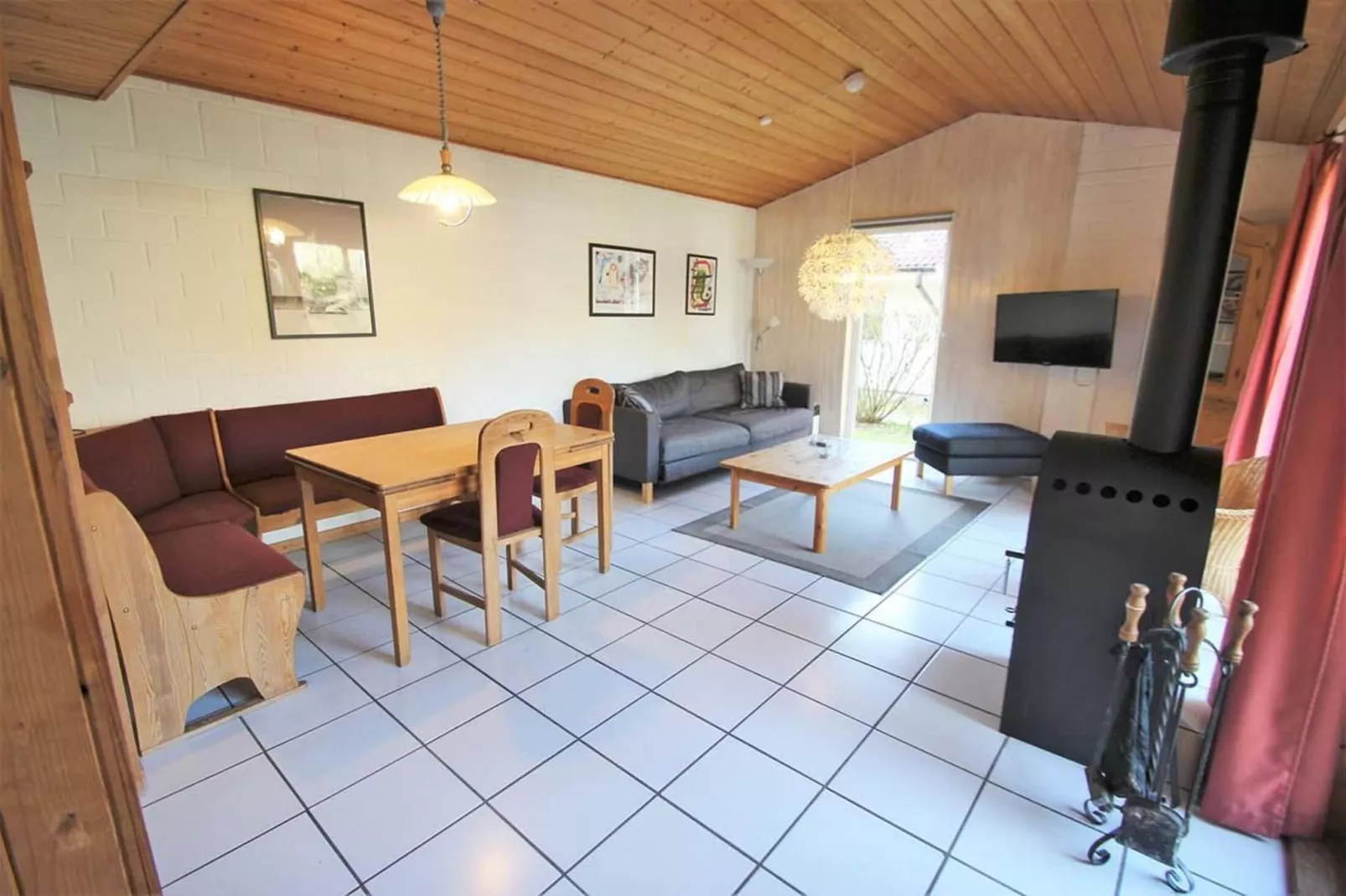 Reiher 7-Living room