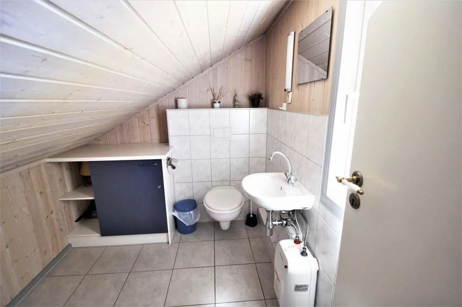 FH Wildgans Comfort Nr 135-Bathroom