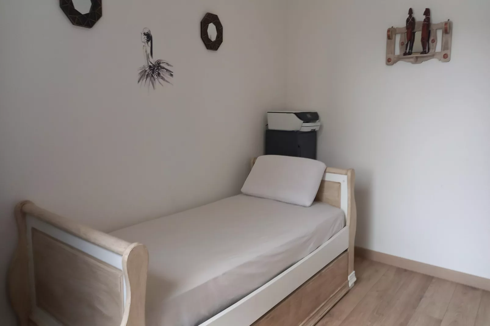 Holiday home with private pool Margaux Cantenac-Bedroom