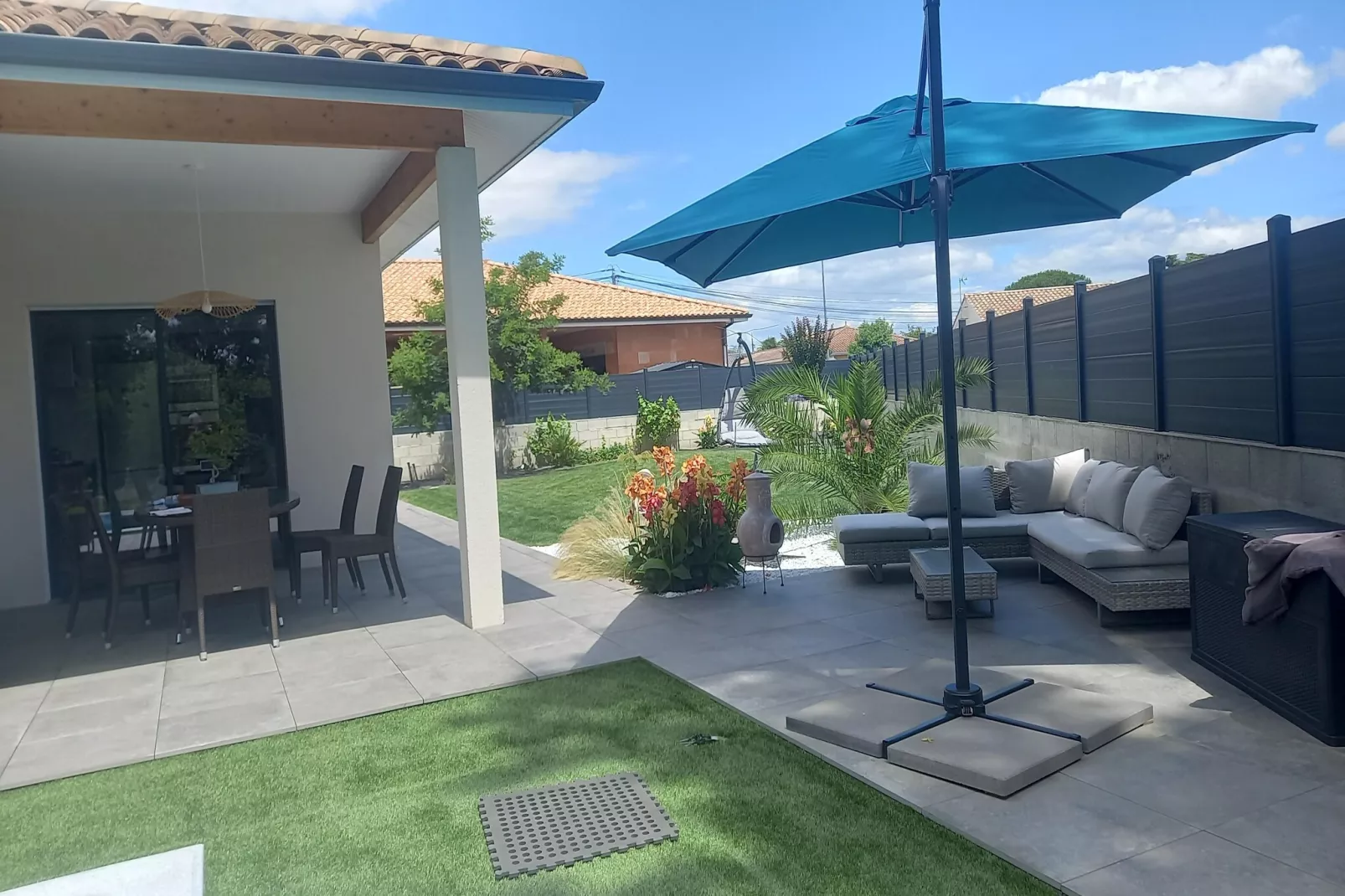 Holiday home with private pool Margaux Cantenac-Gardens summer