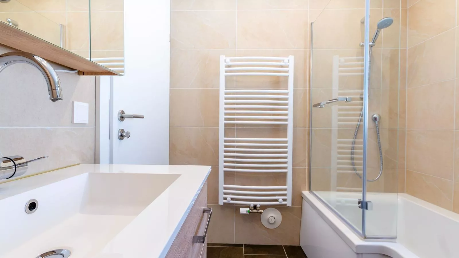 Verena-Bathroom