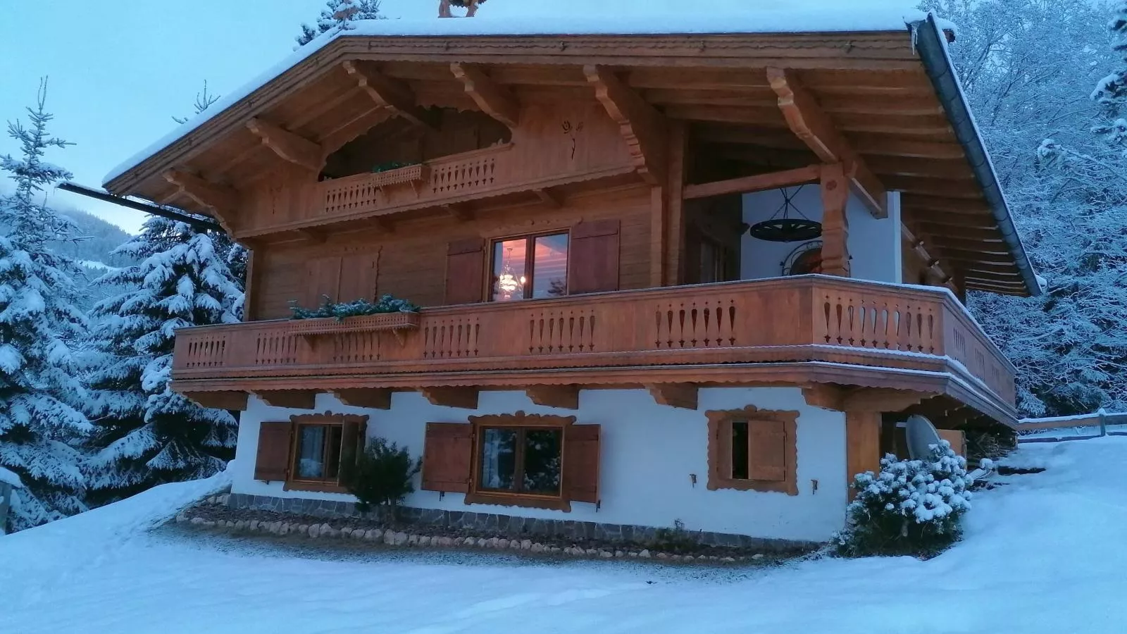 Hütte zum Dillental-Exterior winter