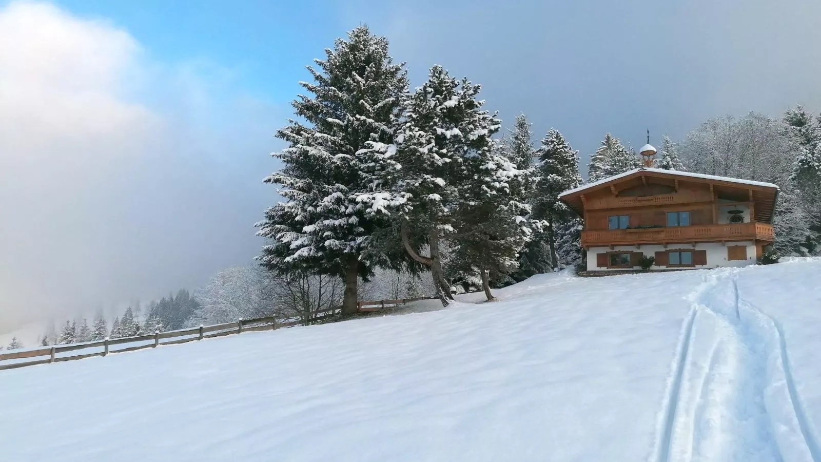 Hütte zum Dillental-Exterior winter