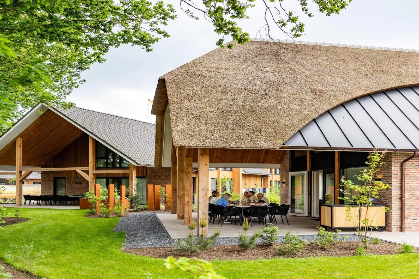 Boerderij Villa Wellness-Exterior summer
