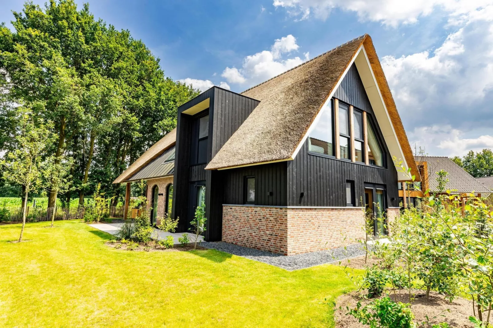 Boerderij Villa Wellness-Exterior summer