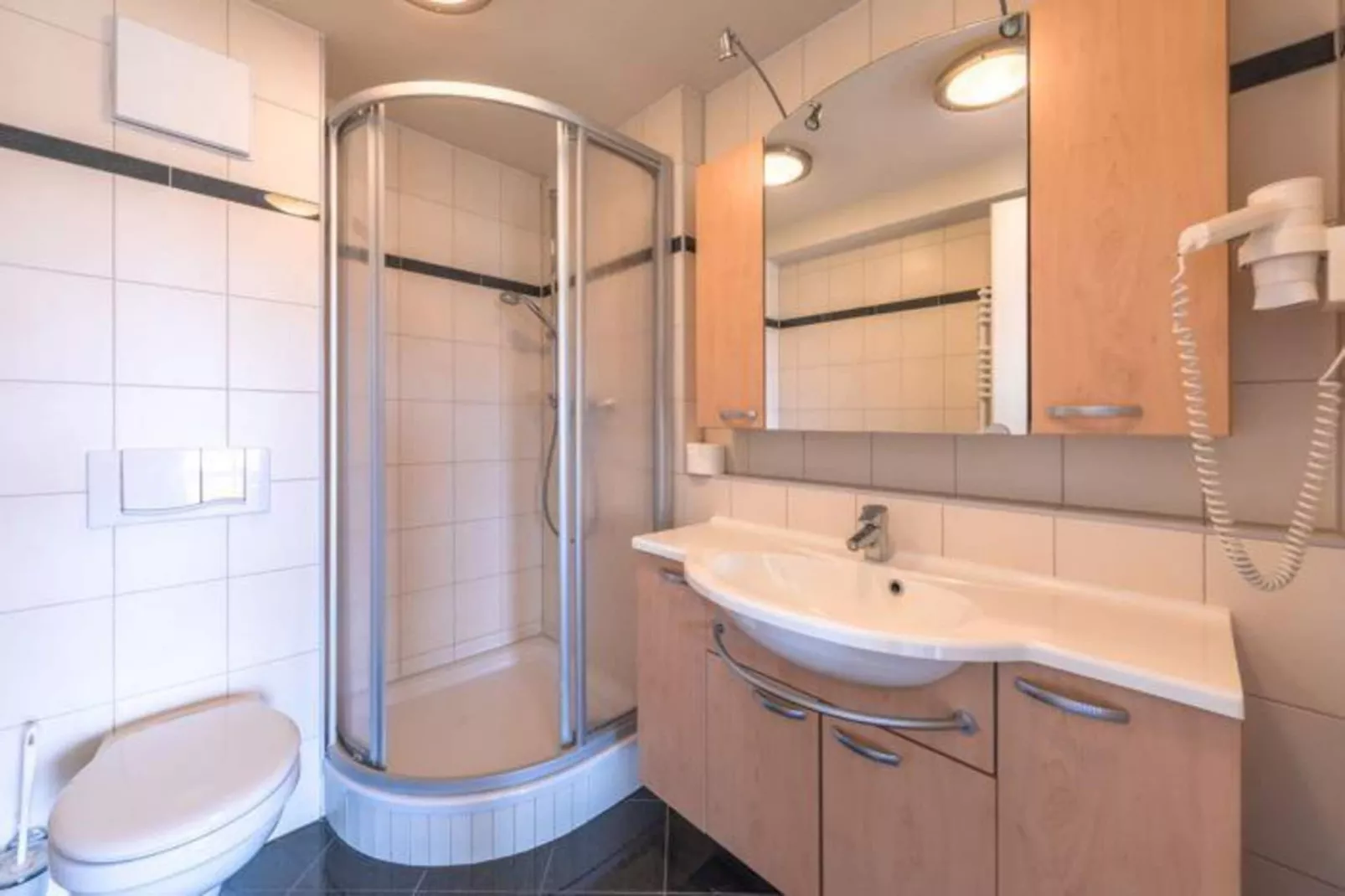 Seeadler Classic 204-Bathroom