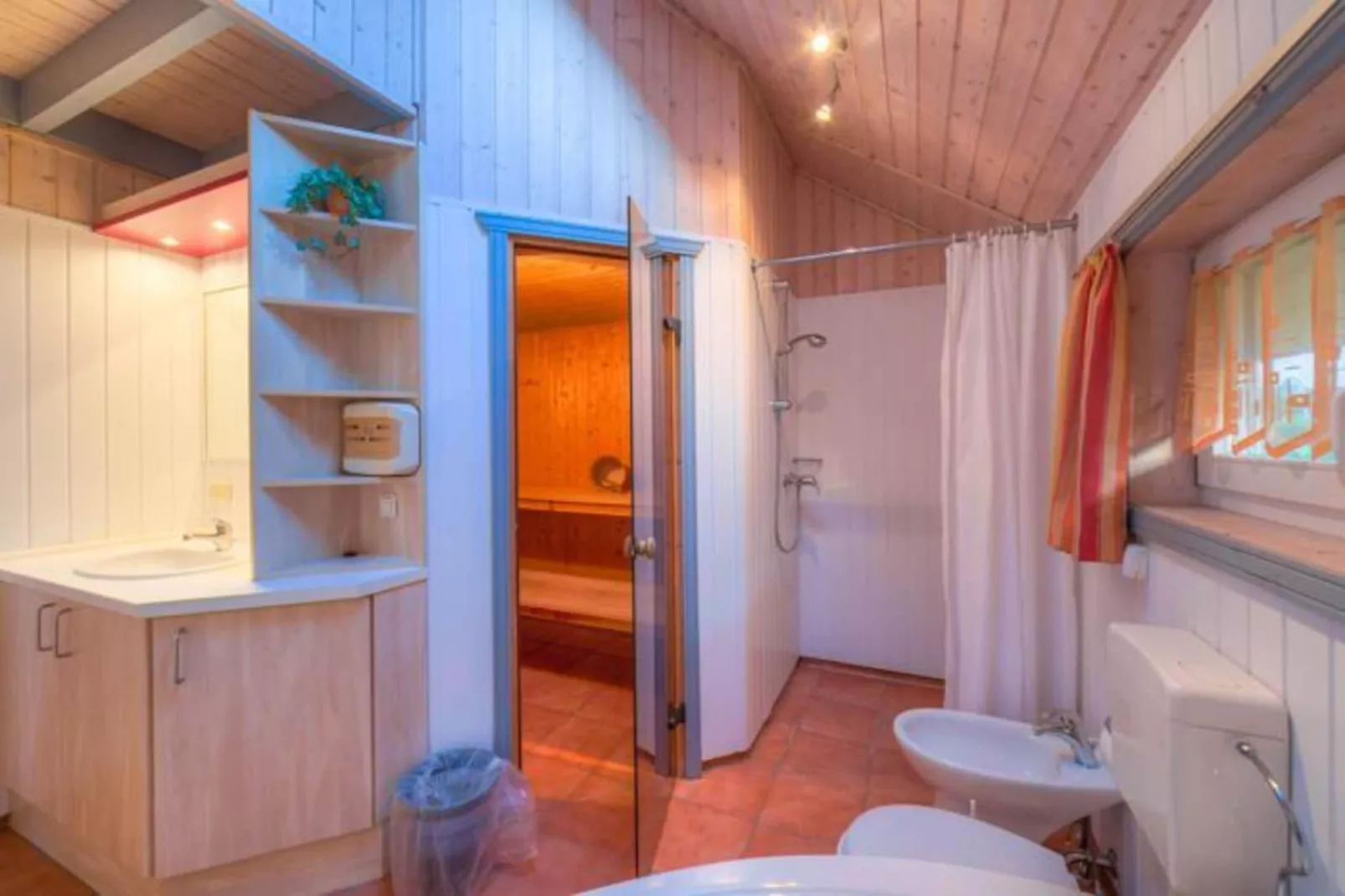Ferienhaus Seeschwalbe-Classic 90 qm 30-Bathroom