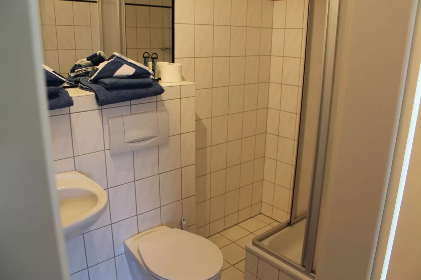 Arko 2 dicht am feinsandigen Strand-Bathroom