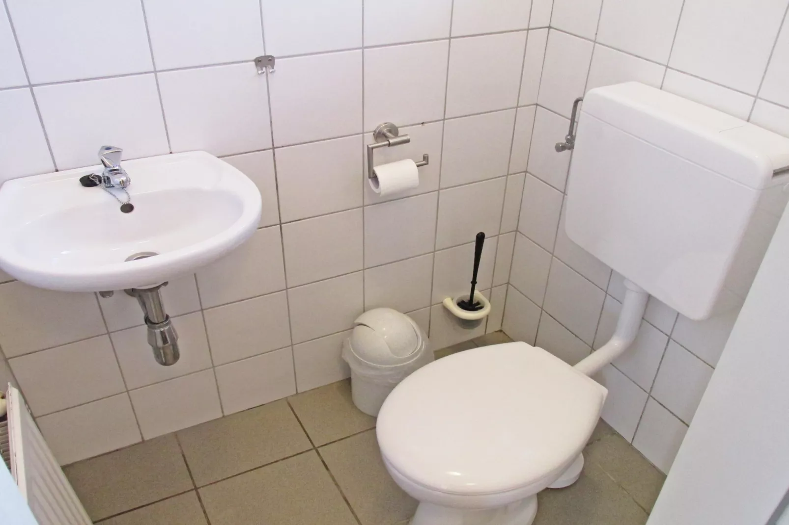 Doppelhaushälfte 30 Sonneneck A-Bathroom