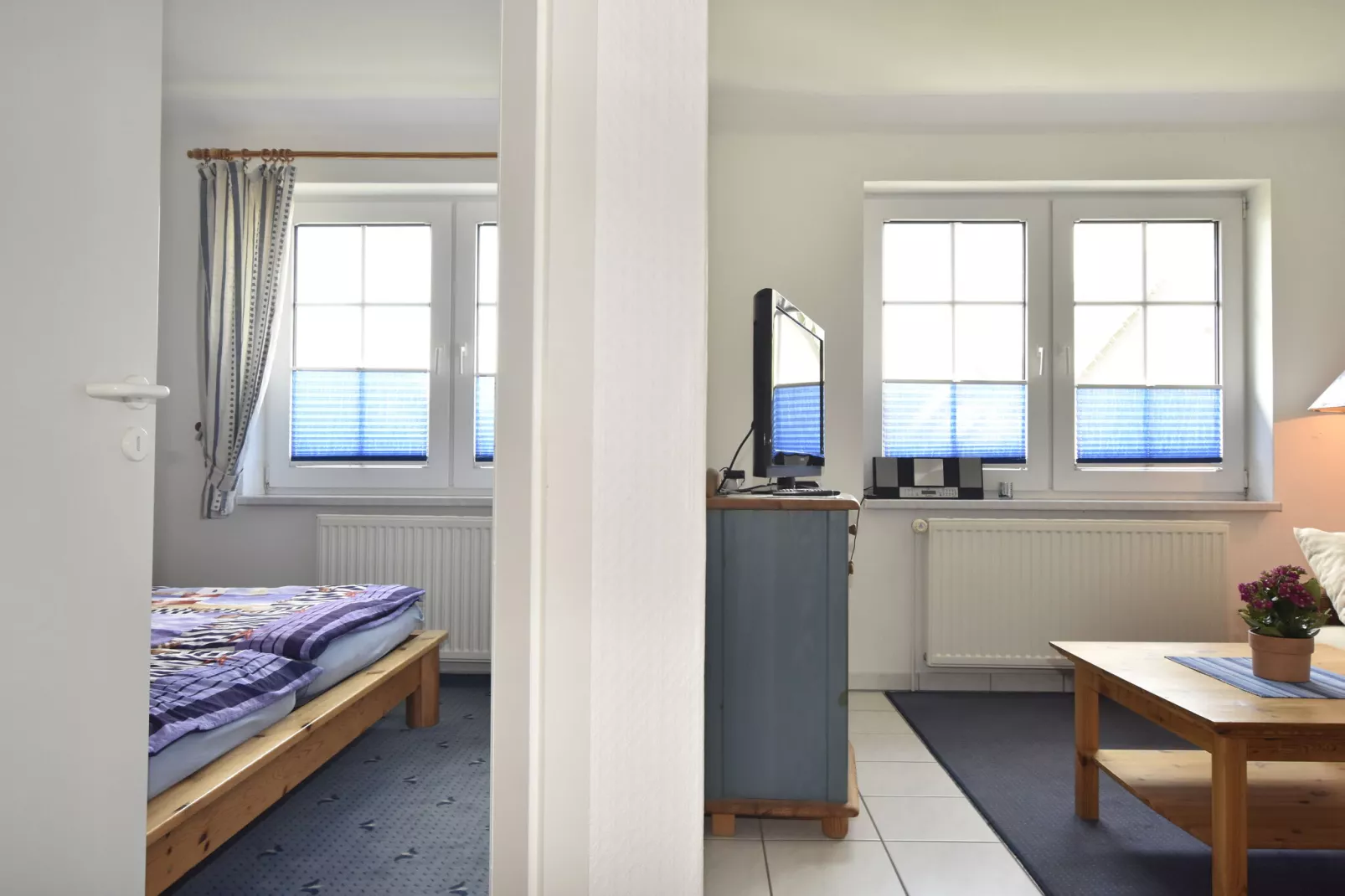 Arko 4  am feinsandigen Strand-Living room