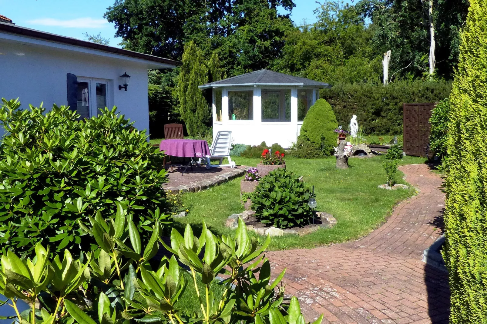 Bungalow B3-Gardens summer