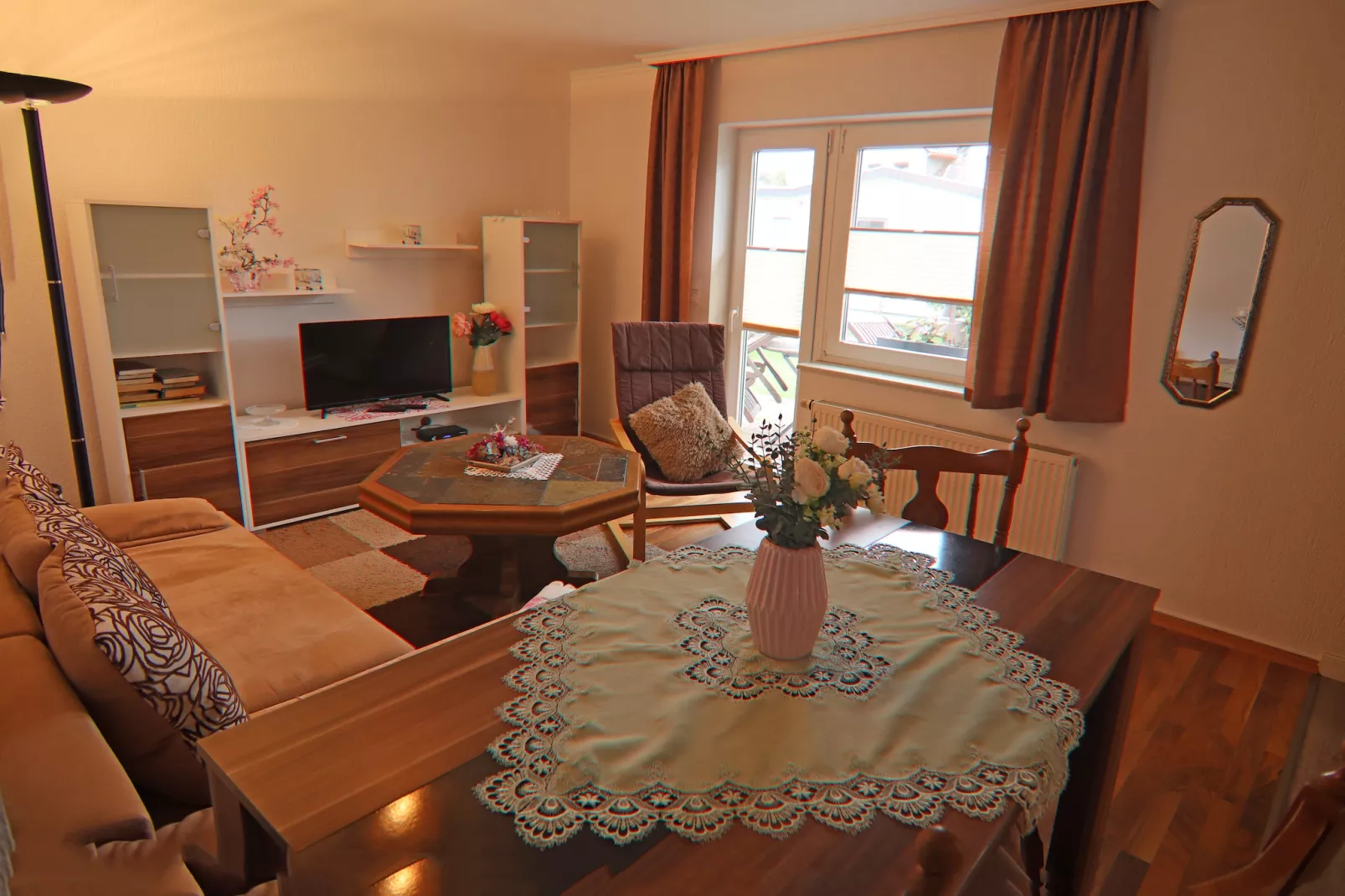 Bungalow B4-Dining room