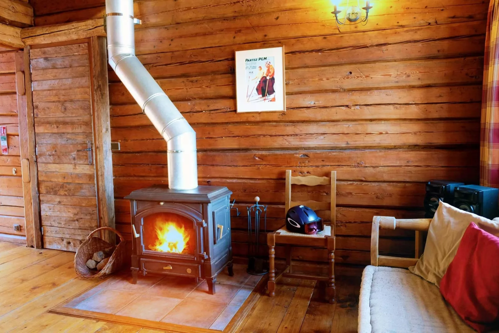 Chalet Elliot Est-Living room