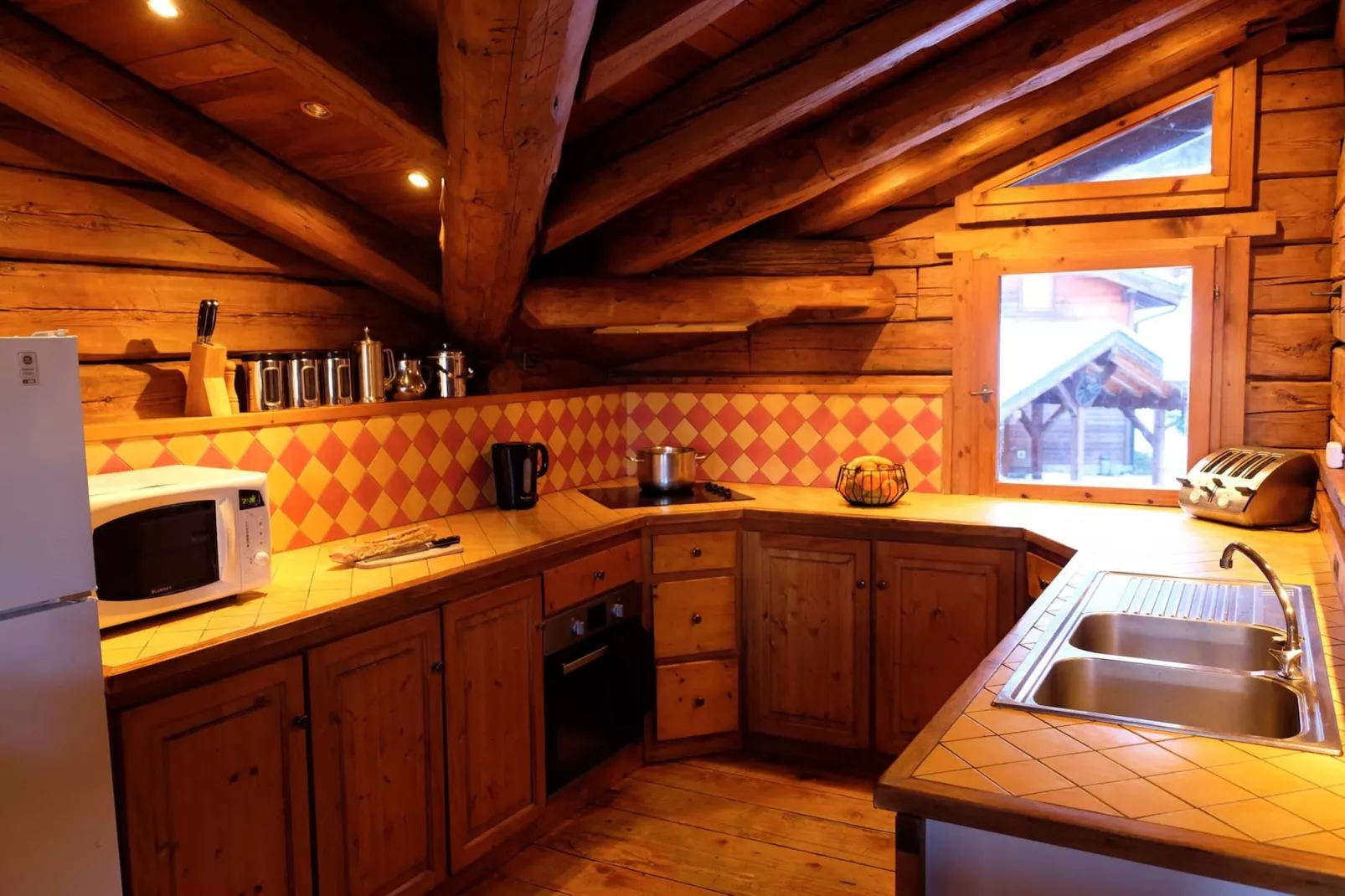 Chalet Elliot Est-Kitchen