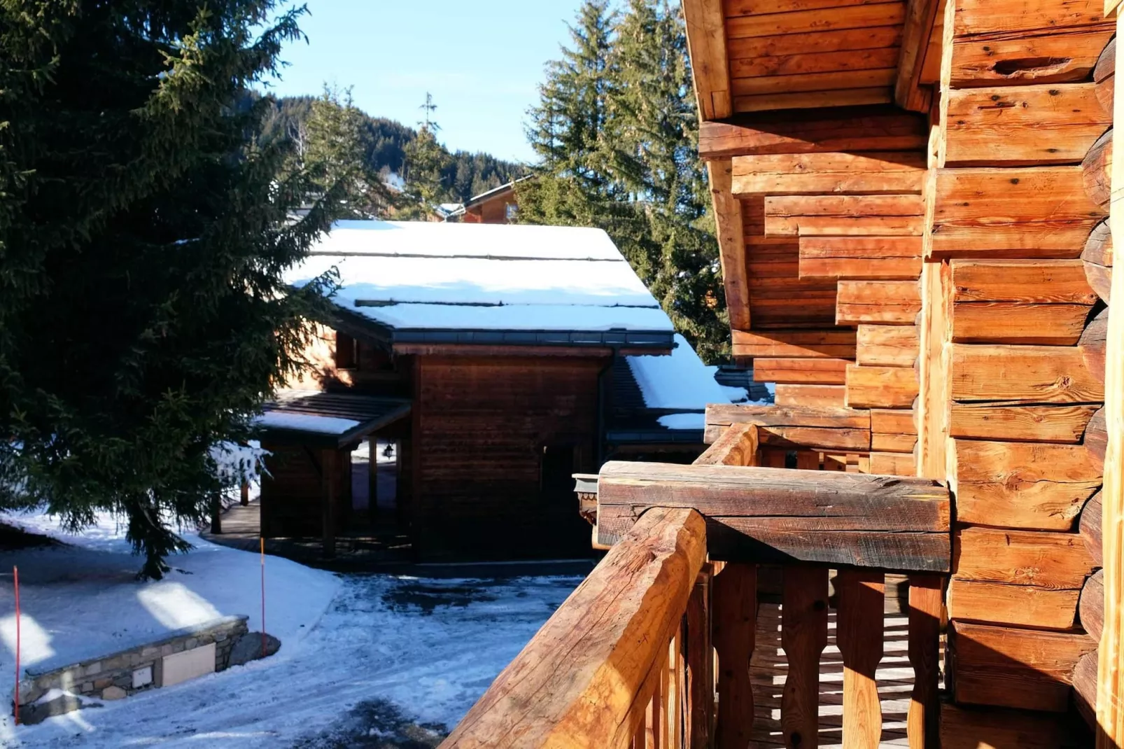 Chalet Elliot Est-Terrace balcony