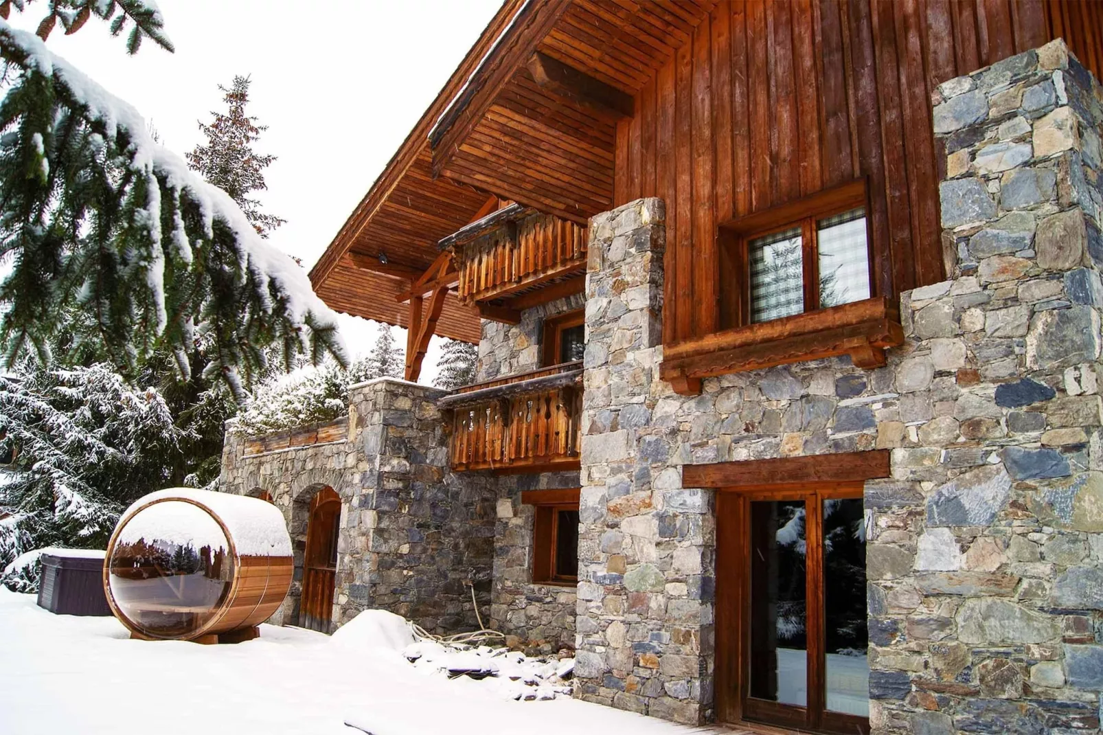Chalet Etienne-Exterior winter