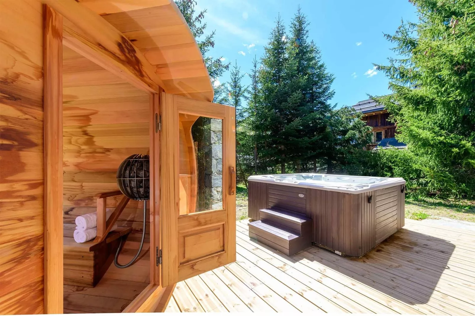 Chalet Etienne-Terrace balcony