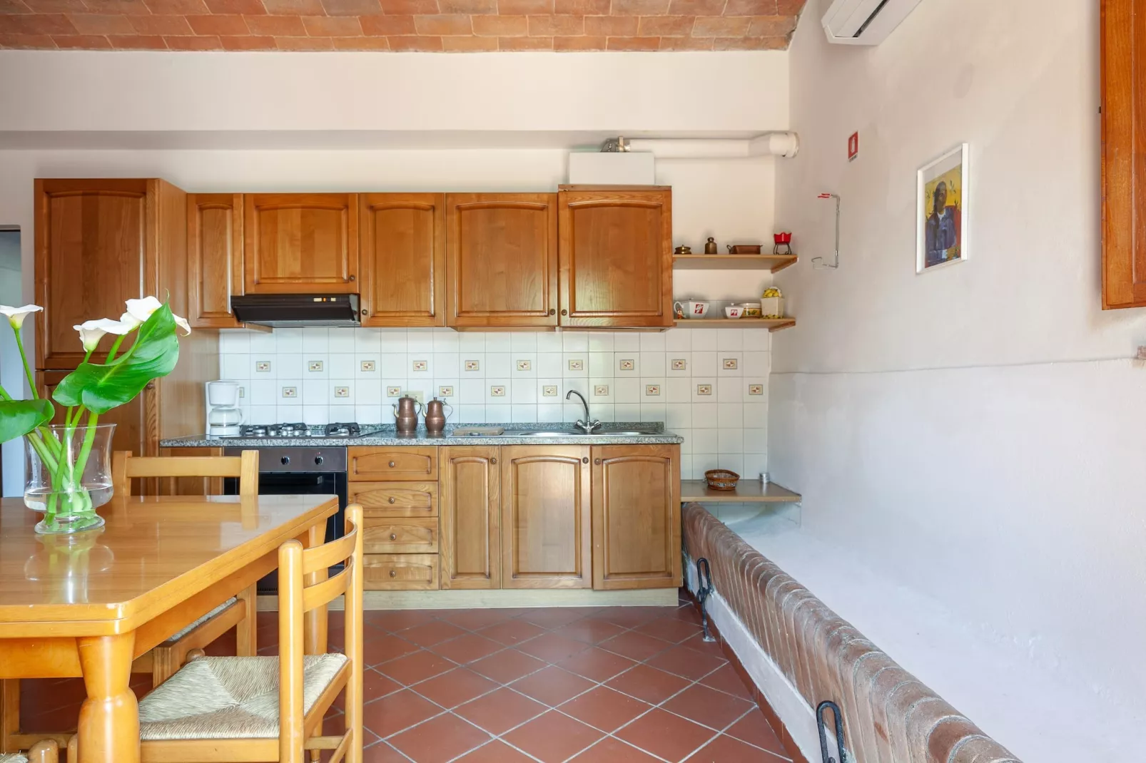 Rosa-Kitchen