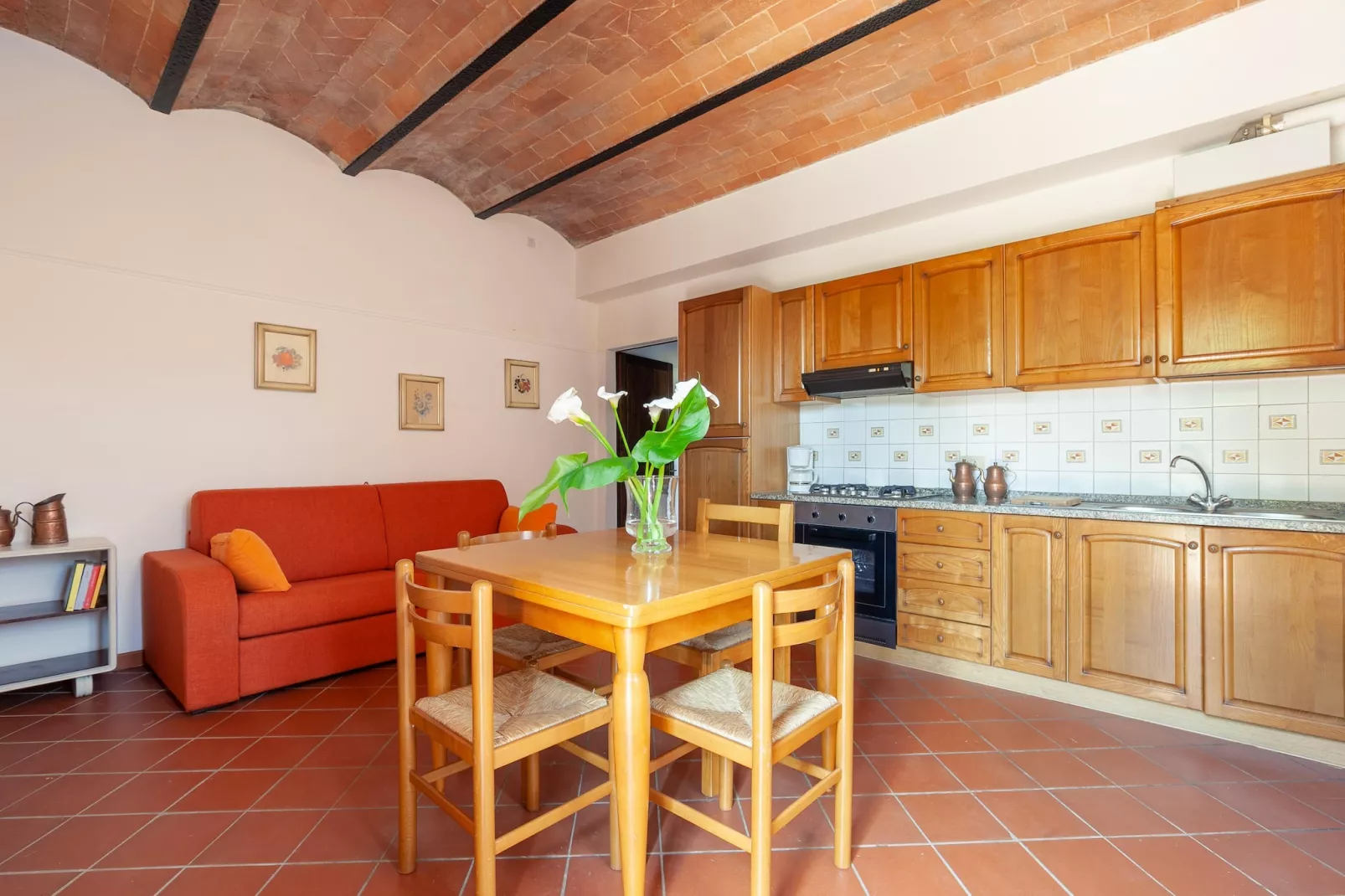 Rosa-Kitchen