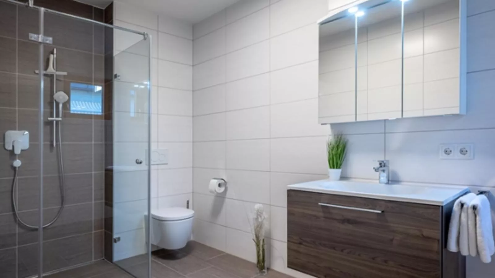Cosy Grey-Bathroom