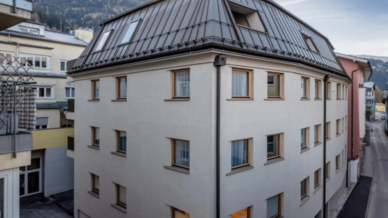 Cosy Grey-Exterior summer