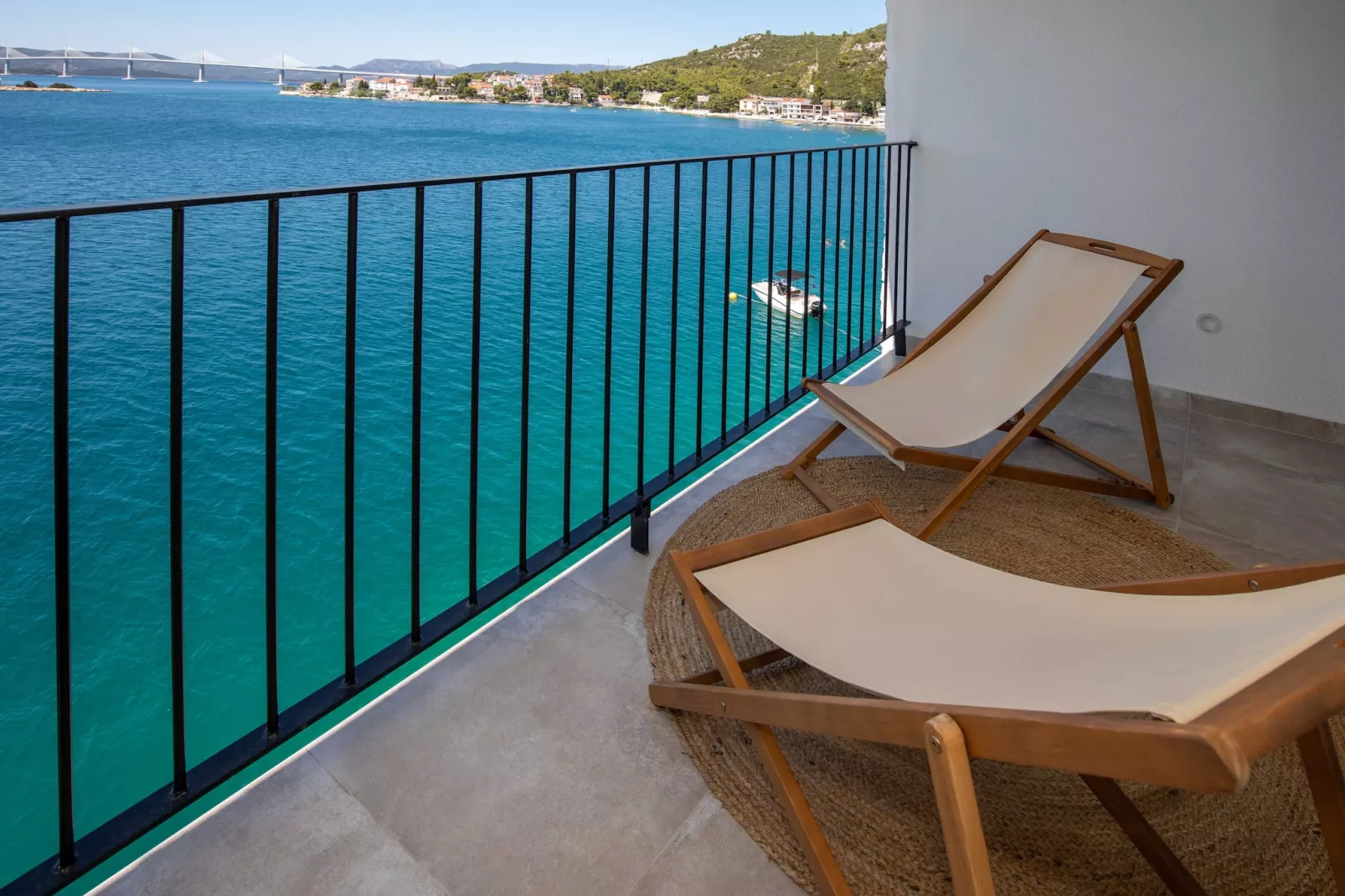 Villa Simpleza - Six Bedroom Villa with Private Pool and Jacuzzi-Terrace balcony