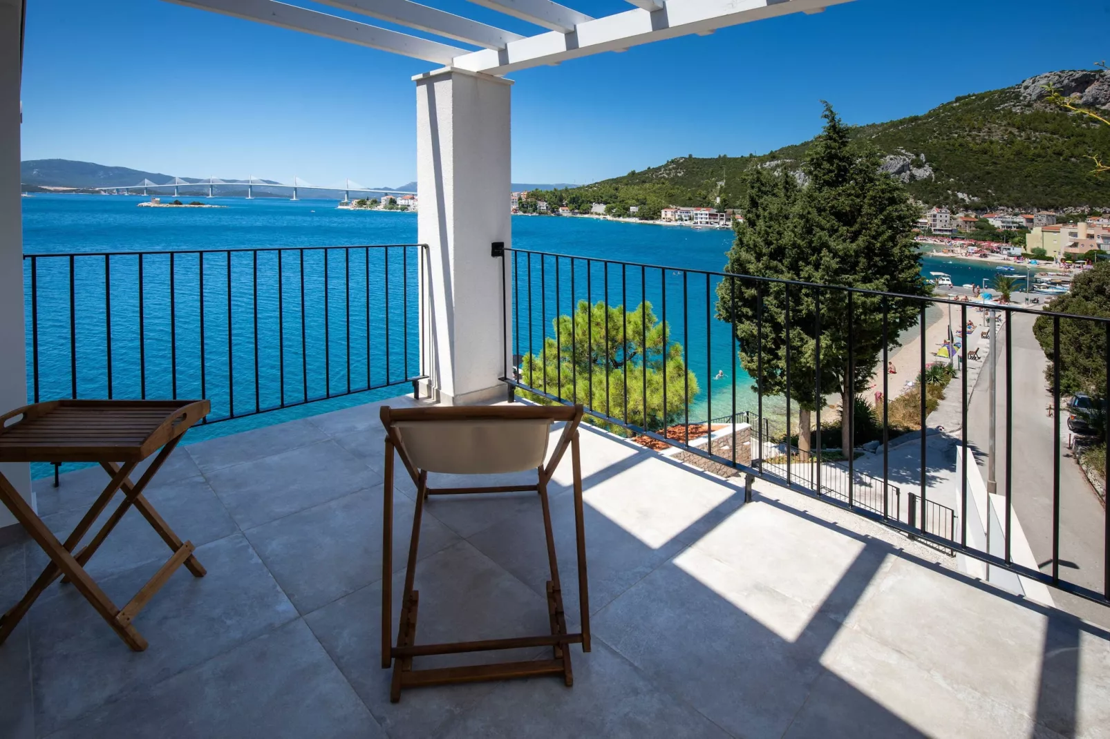 Villa Simpleza - Six Bedroom Villa with Private Pool and Jacuzzi-Terrace balcony