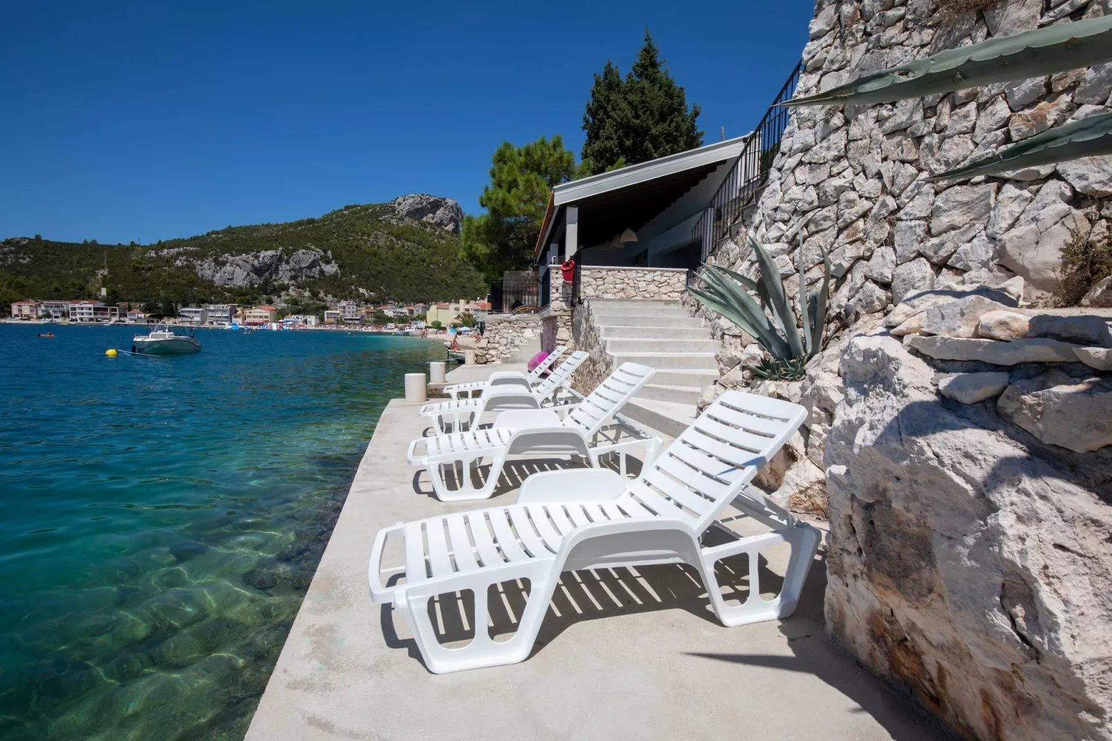Villa Simpleza - Six Bedroom Villa with Private Pool and Jacuzzi-Atmosphere