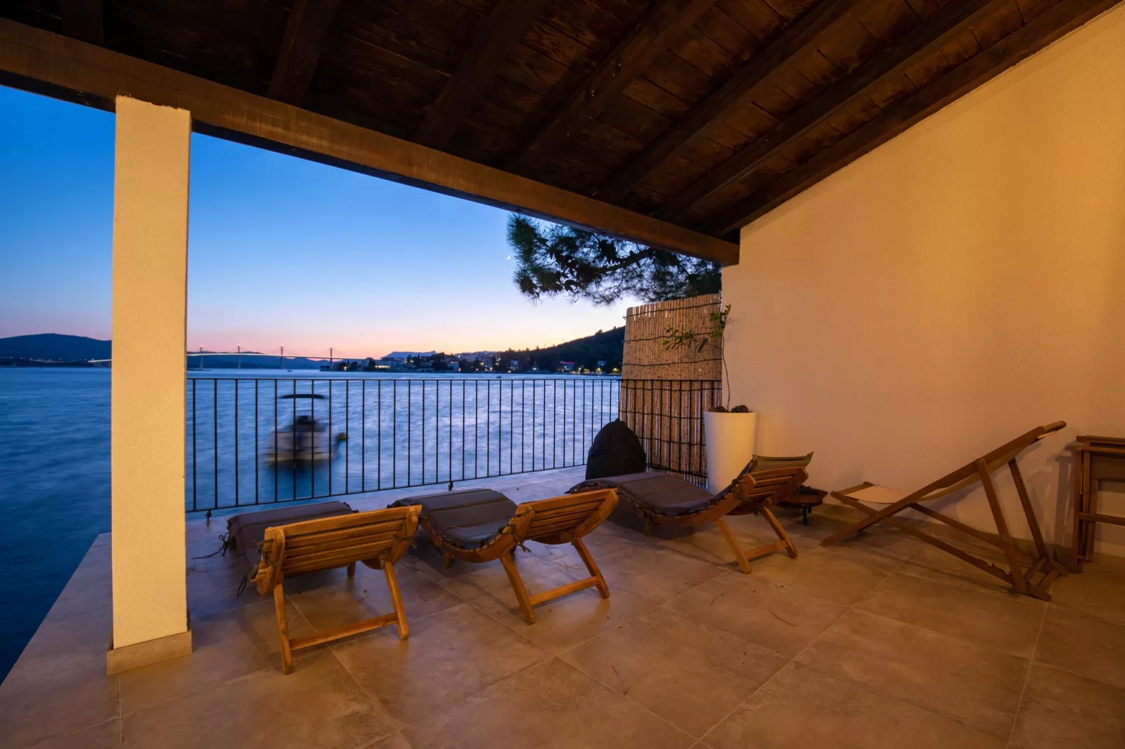 Villa Simpleza - Six Bedroom Villa with Private Pool and Jacuzzi-Indoor