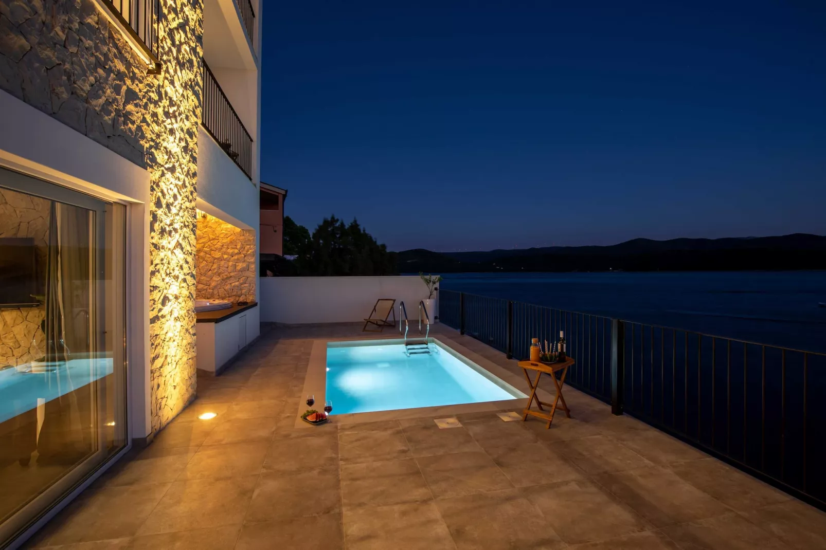 Villa Simpleza - Six Bedroom Villa with Private Pool and Jacuzzi-Pool