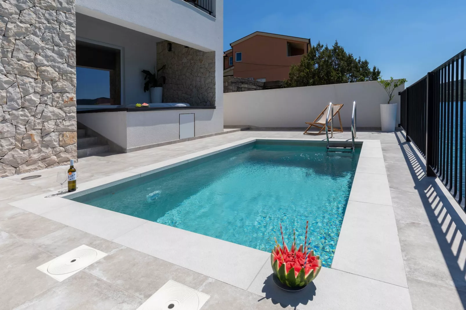 Villa Simpleza - Six Bedroom Villa with Private Pool and Jacuzzi-Pool