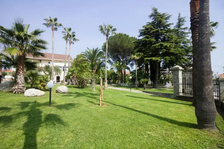 Villa Paola Loano - Type BX4-Jardin d'été